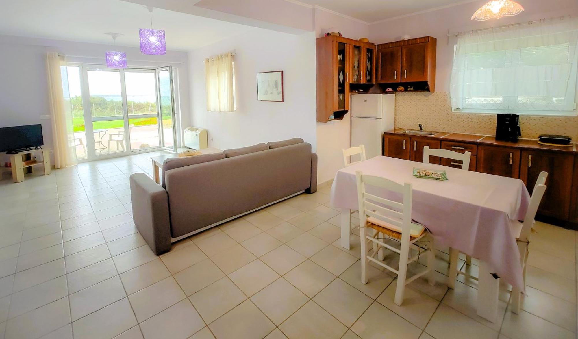 Sea Breeze Ena Apartment Korakochori Bagian luar foto