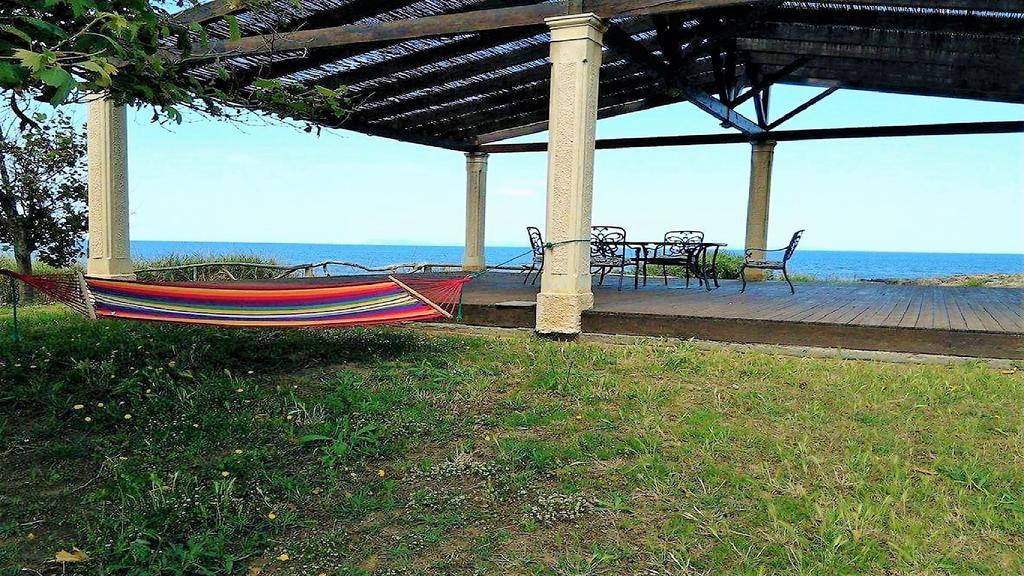 Sea Breeze Ena Apartment Korakochori Bagian luar foto