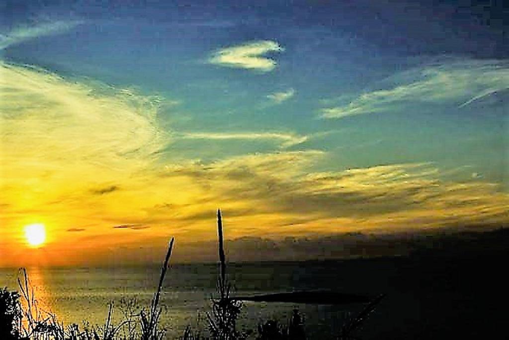 Sea Breeze Ena Apartment Korakochori Bagian luar foto